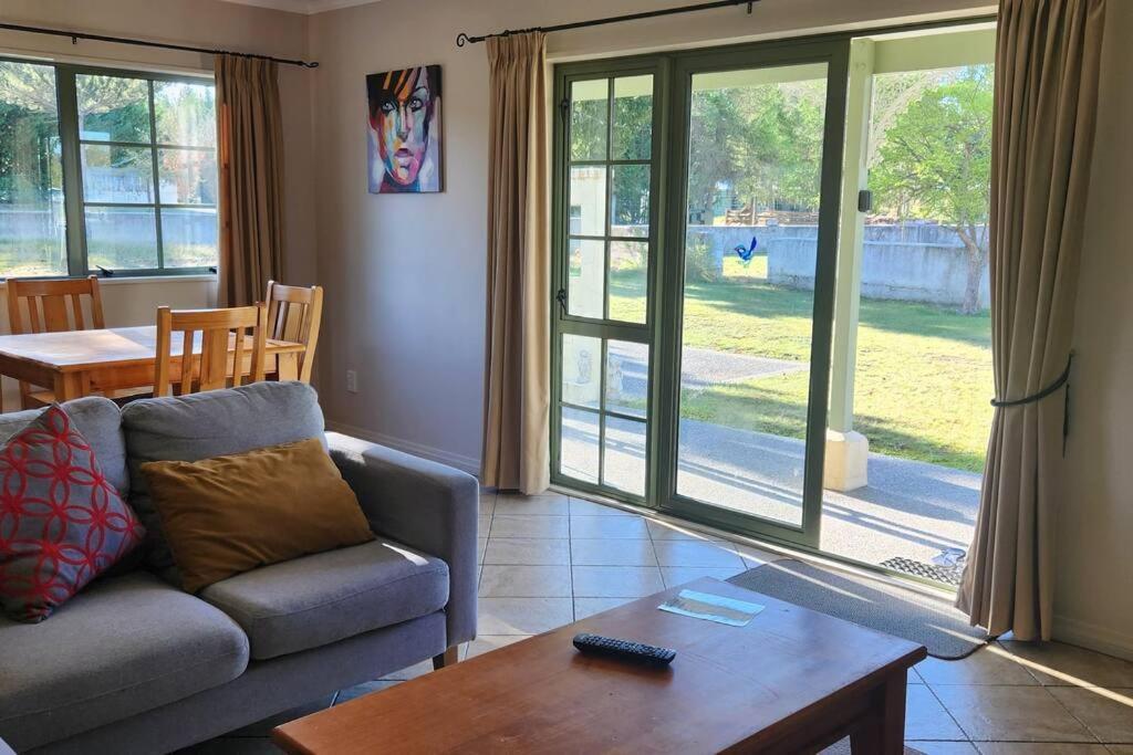 Pinegrove Cottages - Unit1 Twizel Esterno foto